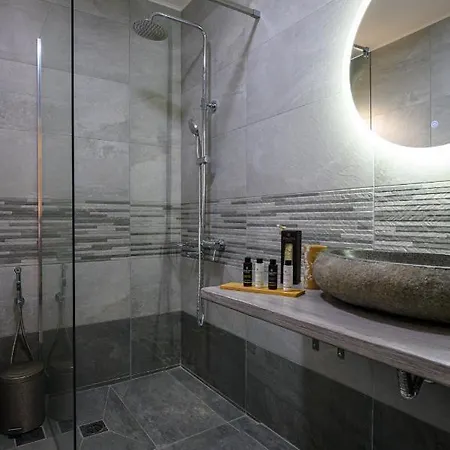 Aloni Ekies * カルダミリ